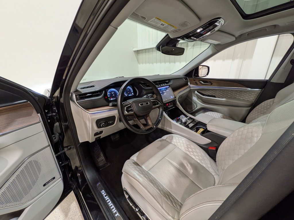 2022 Jeep Grand Cherokee L Summit 4x4 Black Val-David - photo #10