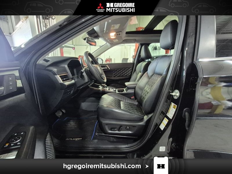 2023 Mitsubishi Outlander Plug-In Hybrid Black Saint-Eustache - photo #13