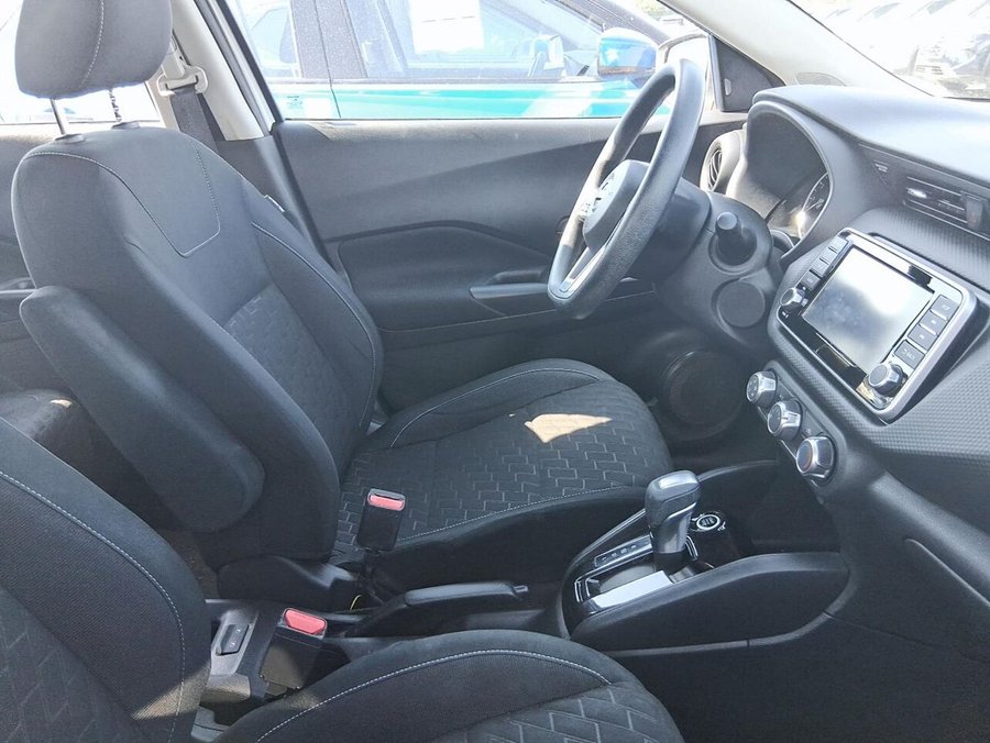 2022 Nissan Kicks S TA 2022 White