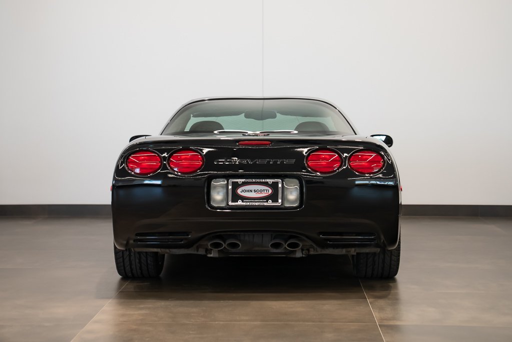 2002 Chevrolet Corvette Black Montreal - photo #4