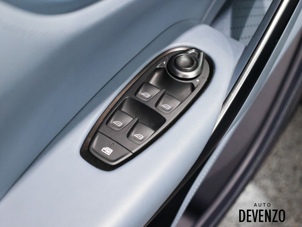 Aston Martin DBX 2022 Gris Saint-Eustache - photo #12