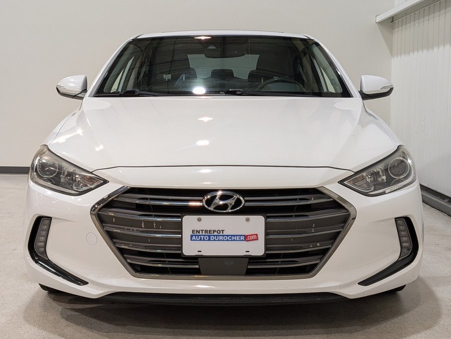 2018 Hyundai Elantra White