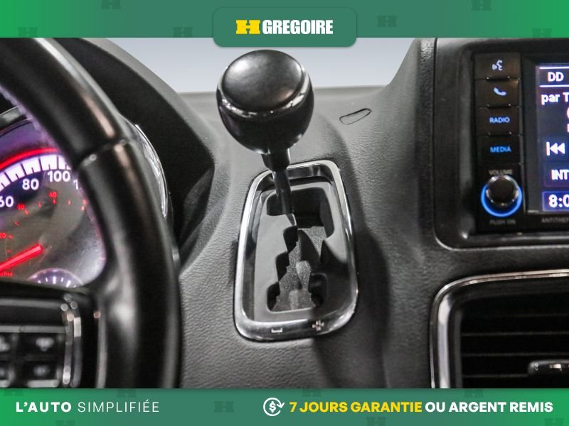 Dodge GR Caravan 2019 Bleu Blainville - photo #25