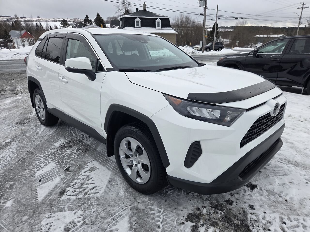 Toyota RAV4 LE TI 2023 blanc Lac-Etchemin - photo #6