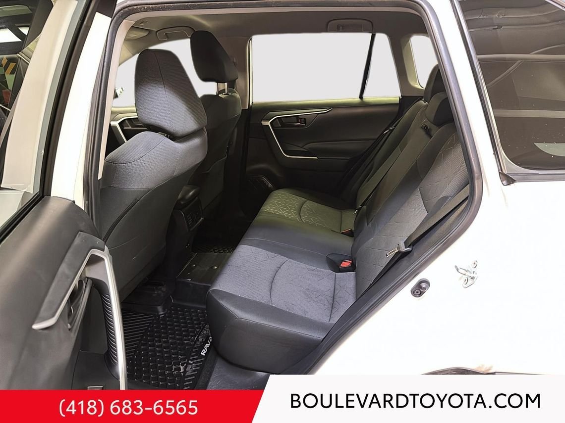 Toyota RAV4 531707-82 | LE, AWD 2024 blanc Québec - photo #23