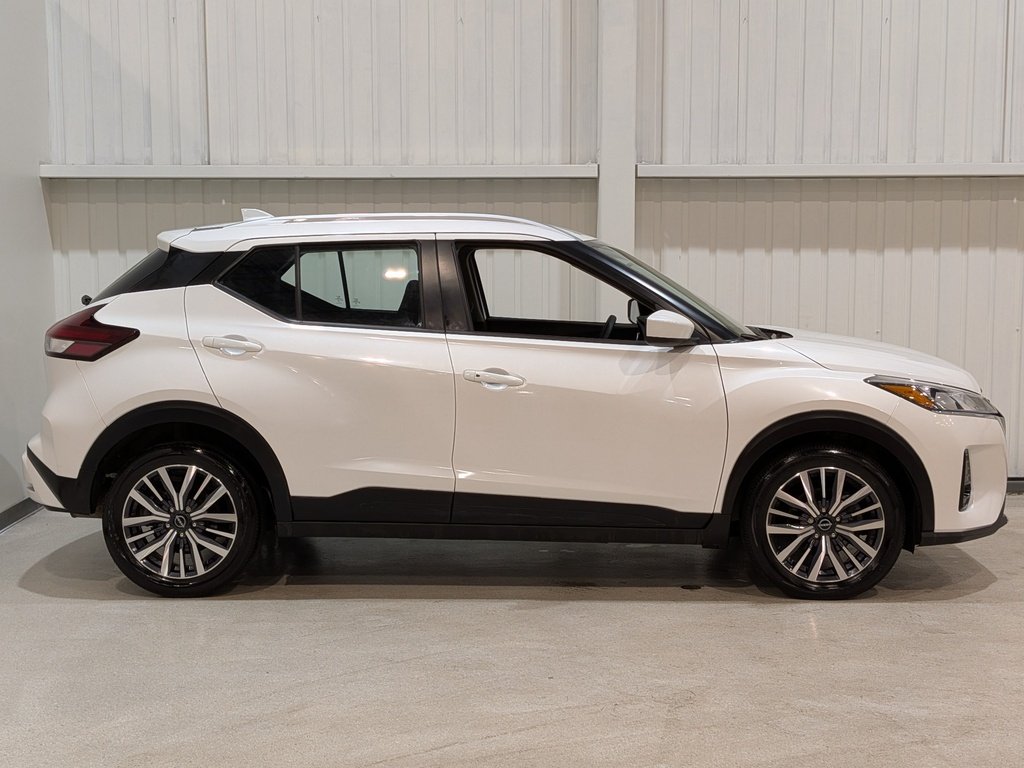 2024 Nissan Kicks SV FWD White Val-David - photo #1