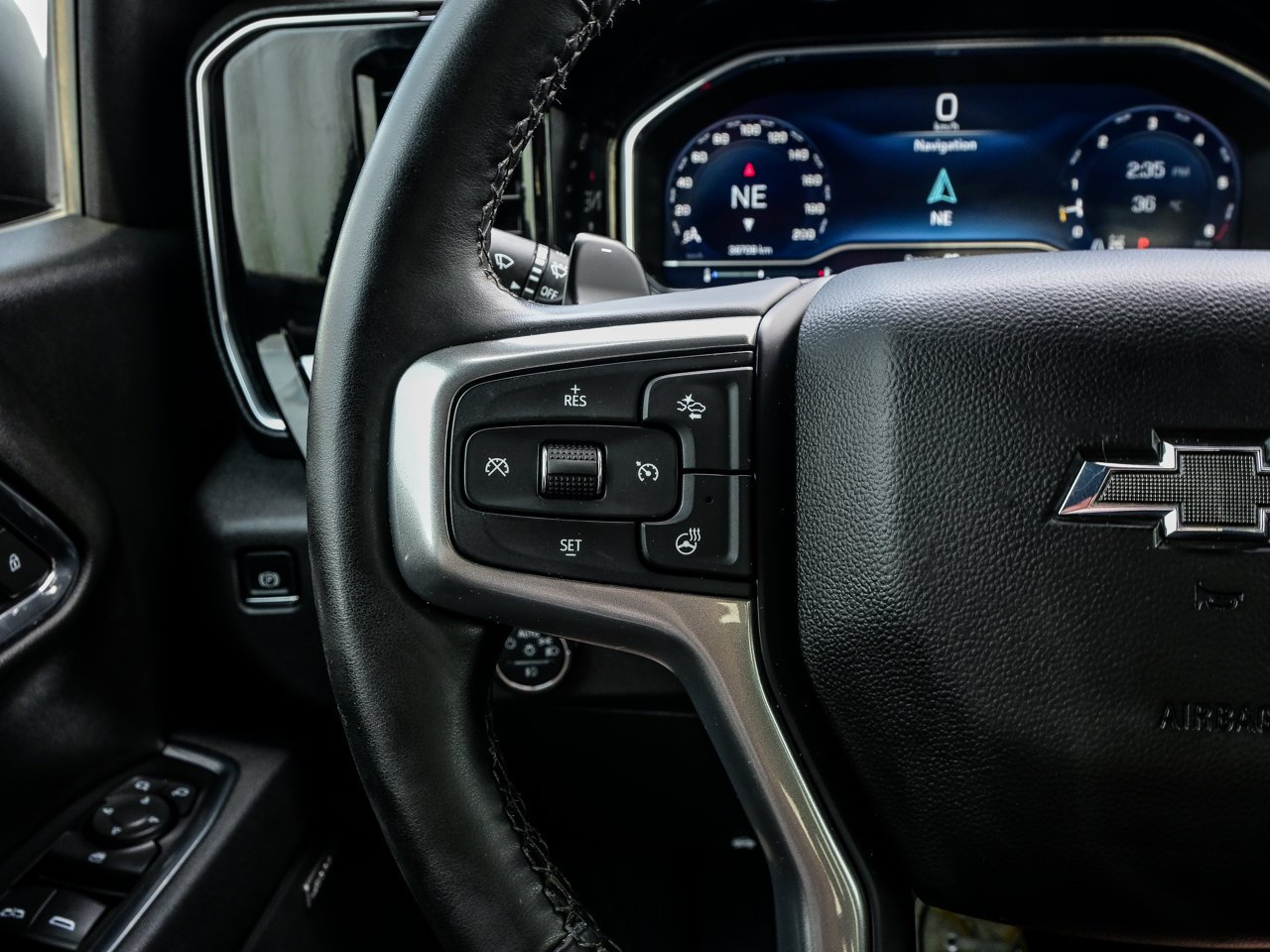 2025 Chevrolet Silverado 1500 4WD Crew Cab 147 LT Trail Boss Black Sherwood Park - photo #22