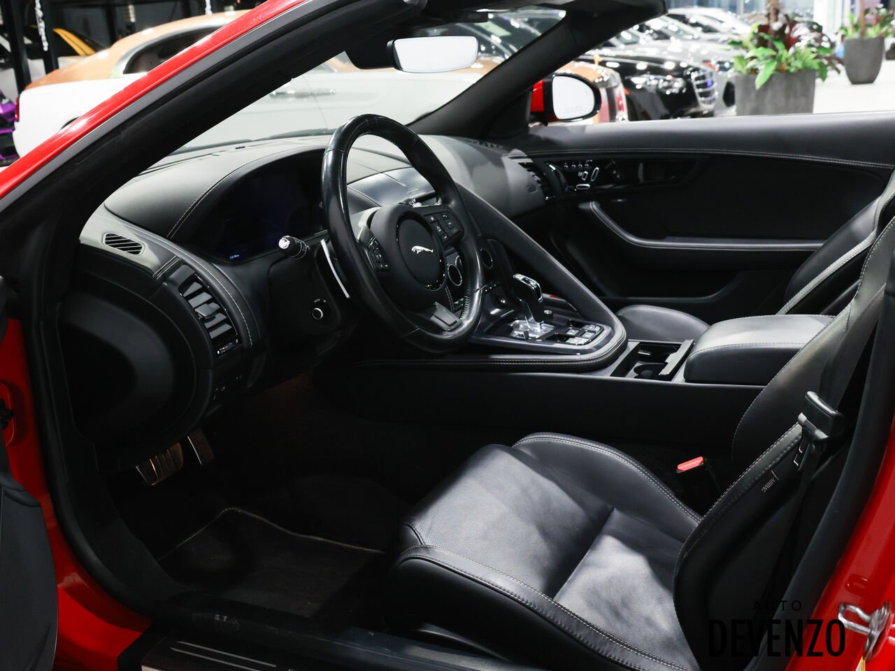 2023 Jaguar F-TYPE Red Saint-Eustache - photo #10
