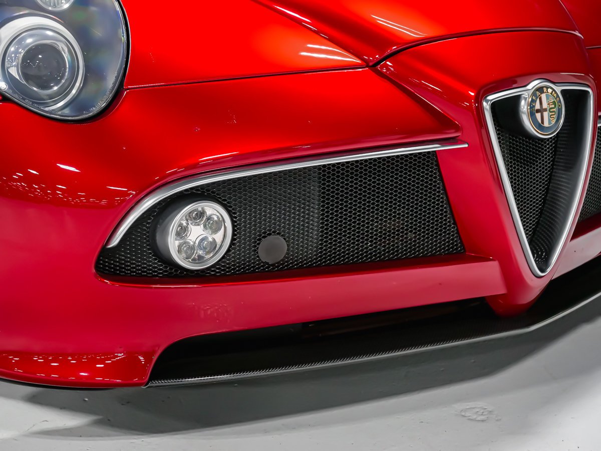 Alfa Romeo 8C Competizione 2008 Rouge Montréal - photo #32