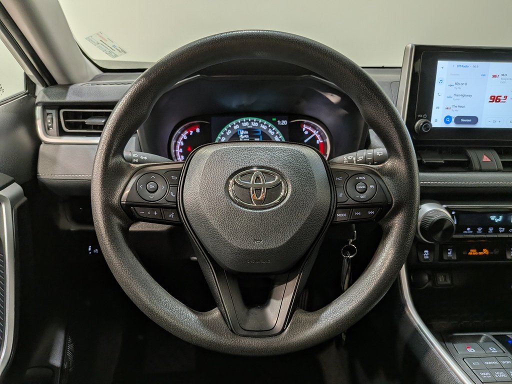 Toyota RAV4 LE AWD 2024 Blanc Val-David - photo #12