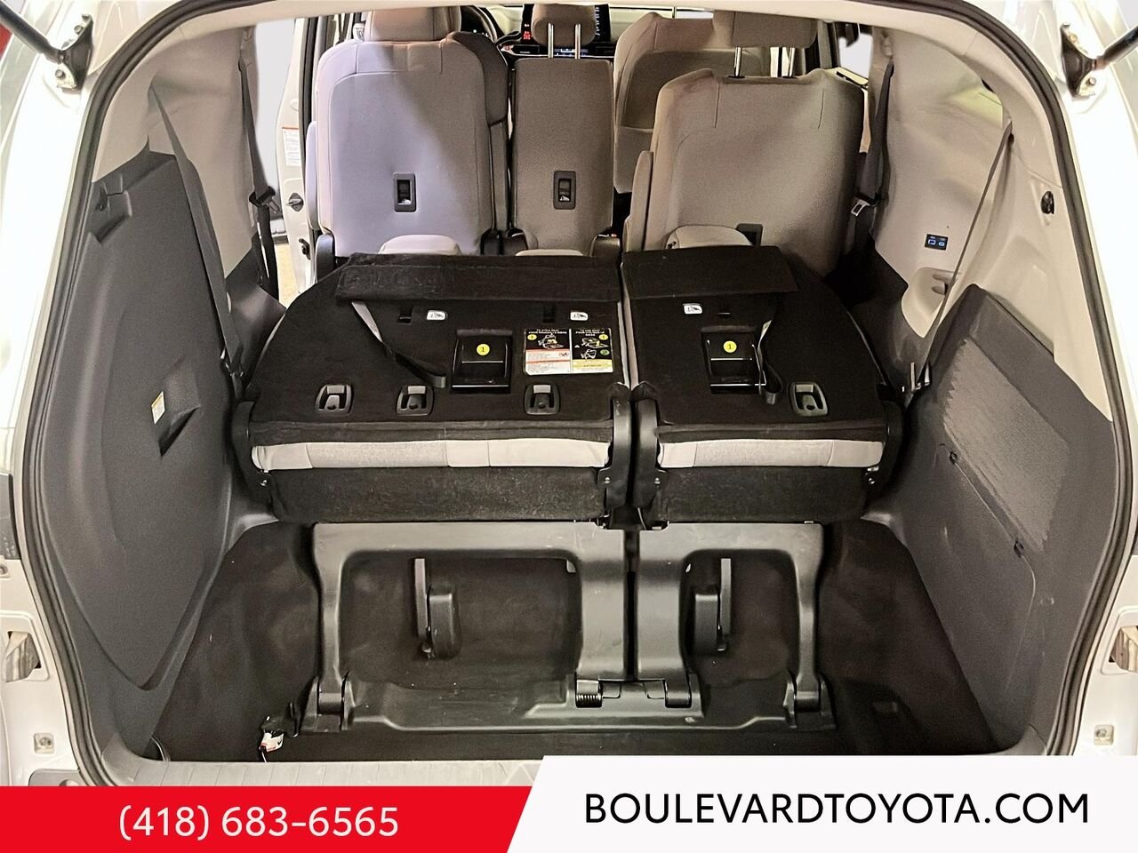 Toyota Sienna 100068A-76 | LE, AWD 2024 Argent céleste métallisé Québec - photo #20