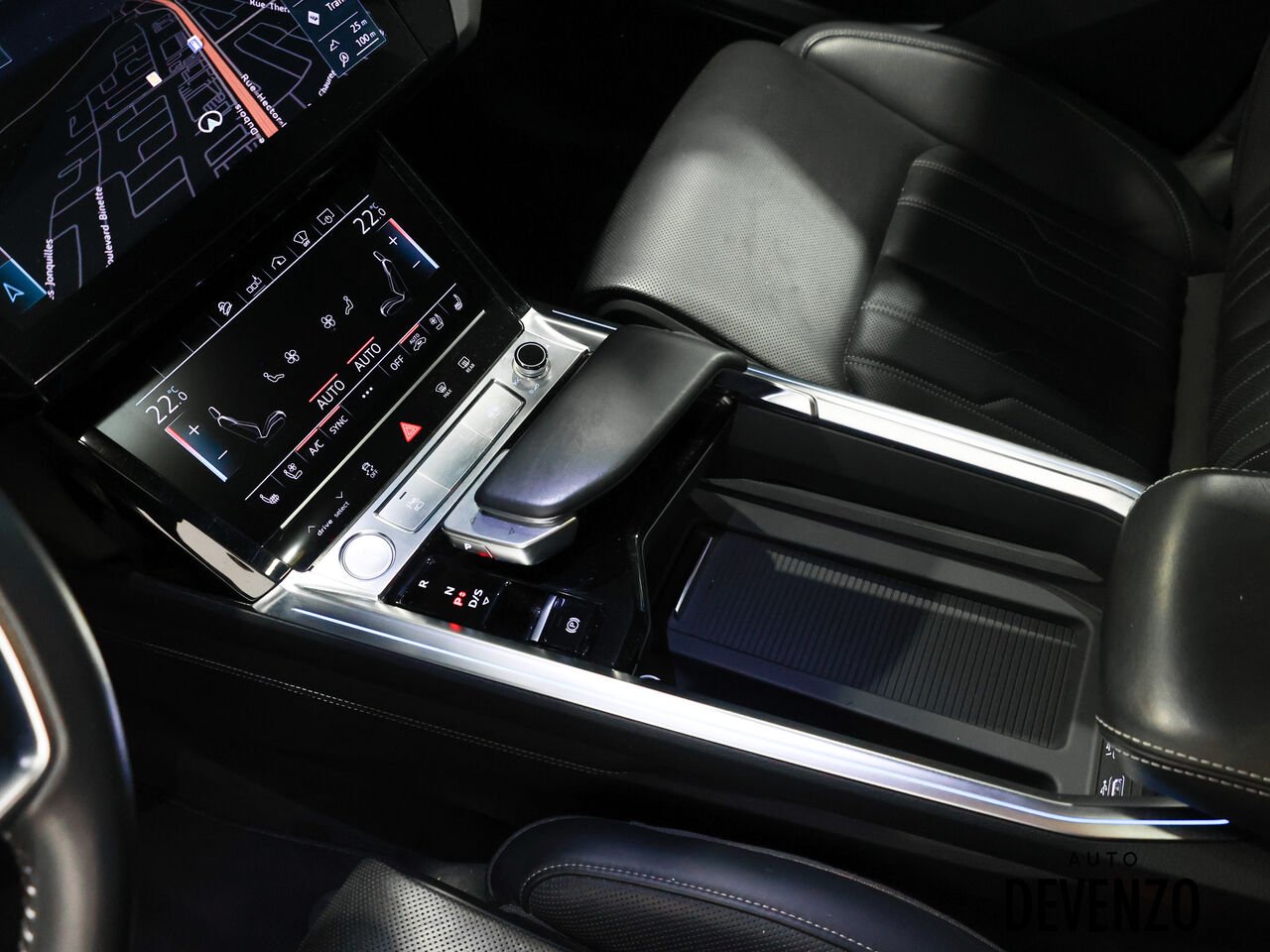 2019 Audi e-tron Black Saint-Eustache - photo #17