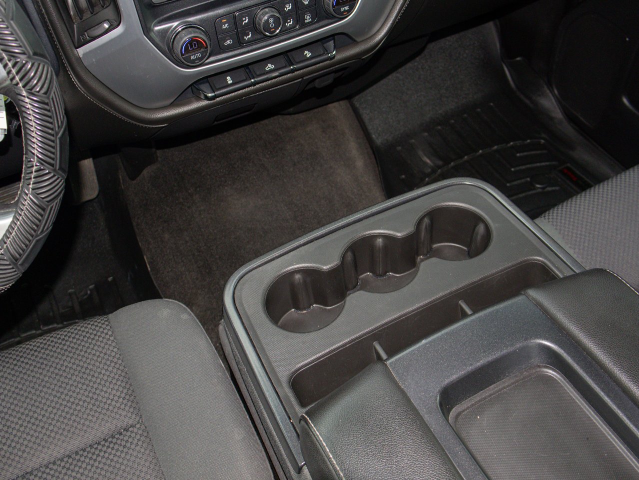 2015 GMC Sierra 1500 4WD Double Cab 143.5 SLE Red Sherwood Park - photo #28