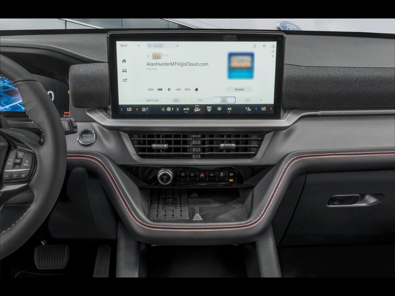 2026 Ford Explorer Carbonized Grey Metallic Saint-Eustache - photo #5