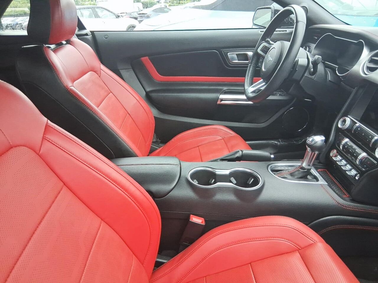 2022 Ford Mustang GT PREMIUM Black Québec - photo #2