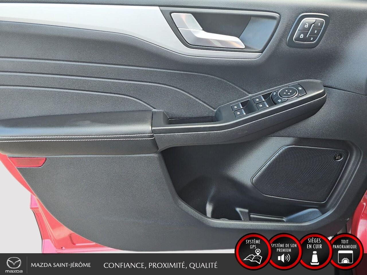 2025 Ford Escape Red Saint-Jérôme - photo #11