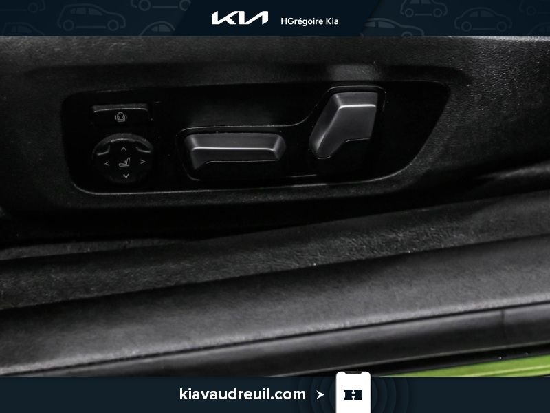 2022 BMW M4 Grey Laval - photo #11