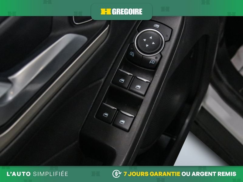 Ford Escape 2021 Blanc Blainville - photo #20