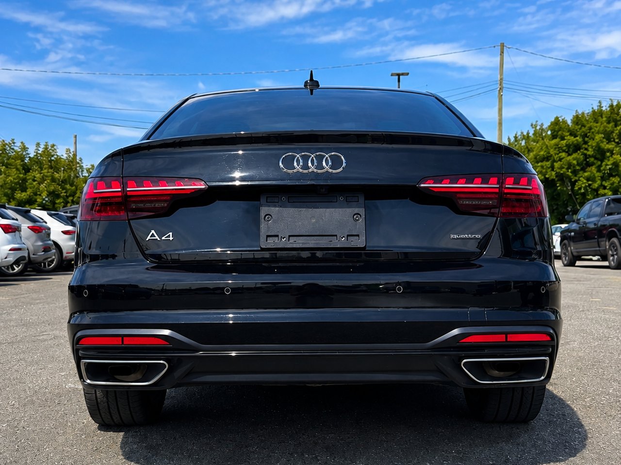 Audi A4 Black Optic 2023 Noir Granby - photo #5