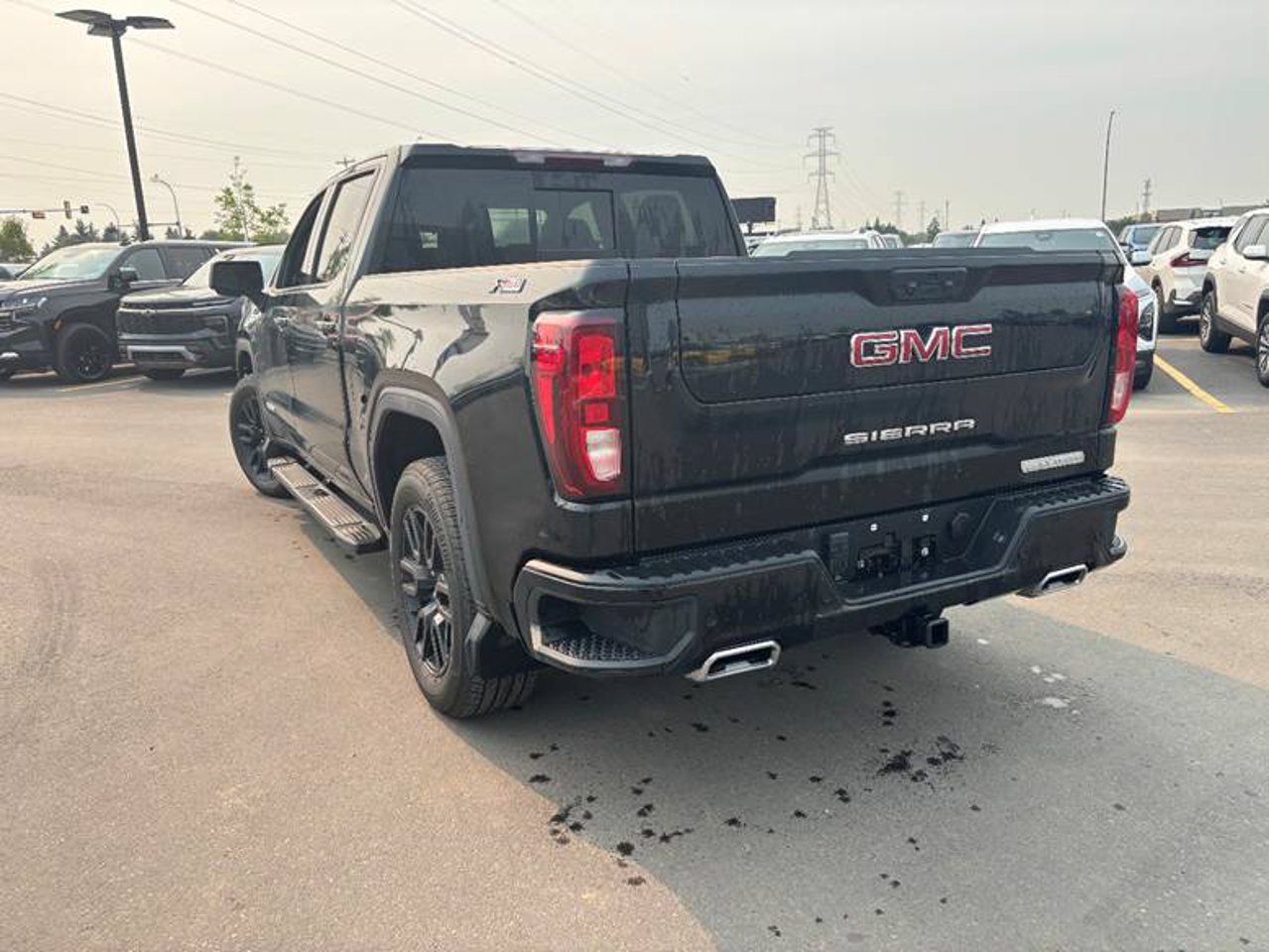 2024 GMC Sierra 1500 4WD Crew Cab 147 Elevation Black Sherwood Park - photo #3