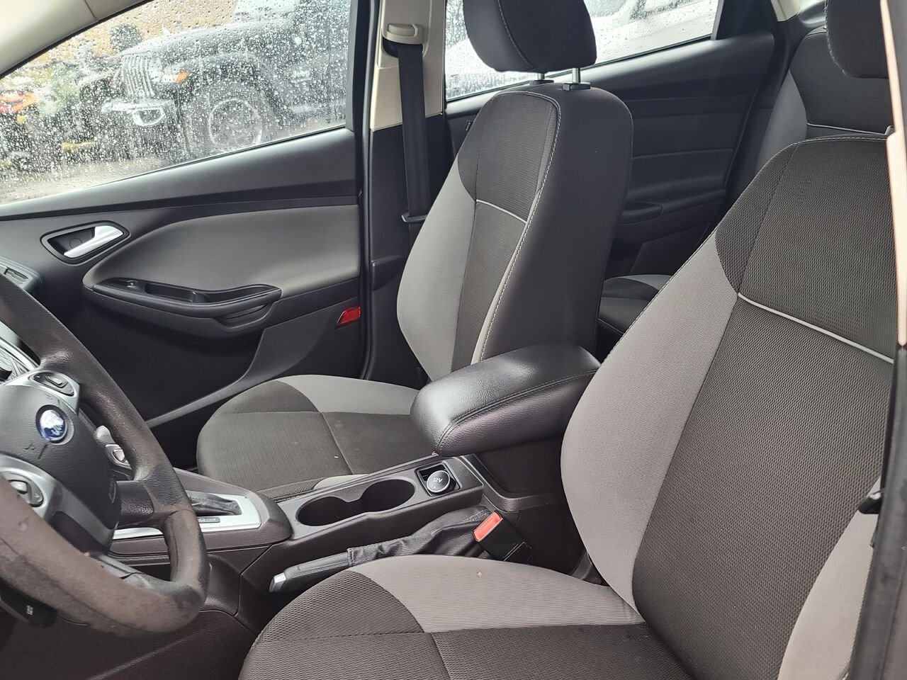 2013 Ford Focus Grey  - photo #9