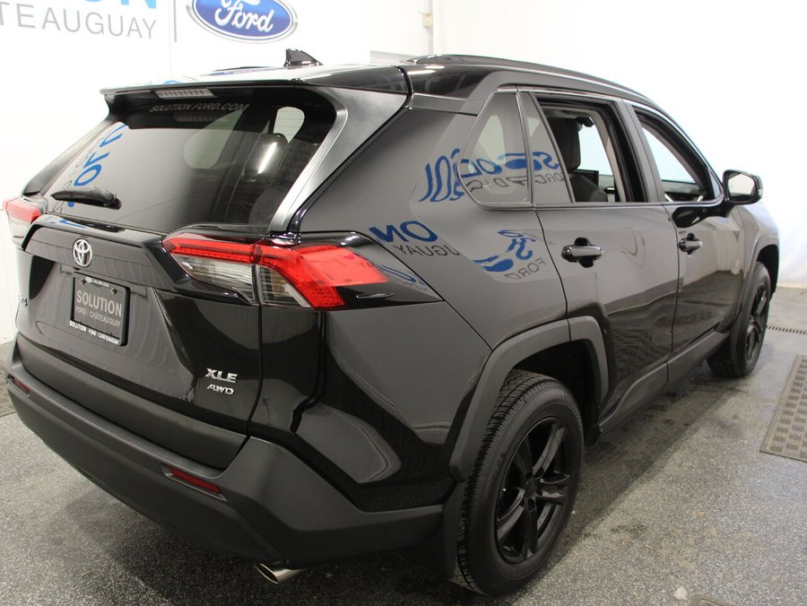 Toyota RAV4 XLE AWD 2021 2021 Noir