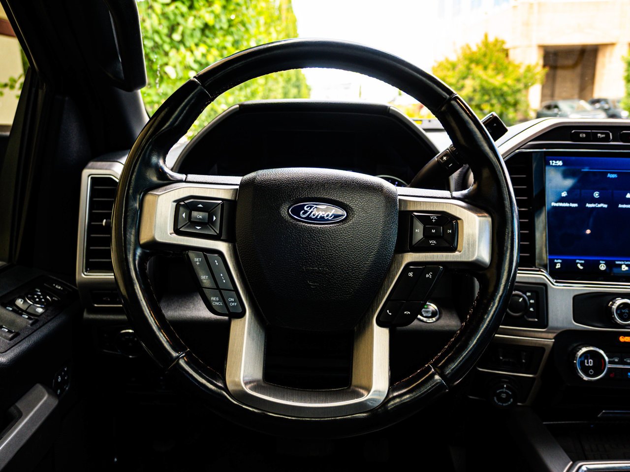2022 Ford Super Duty F-350 SRW Platinum 4WD Crew Cab 6.75' Box Black Sherwood Park - photo #34