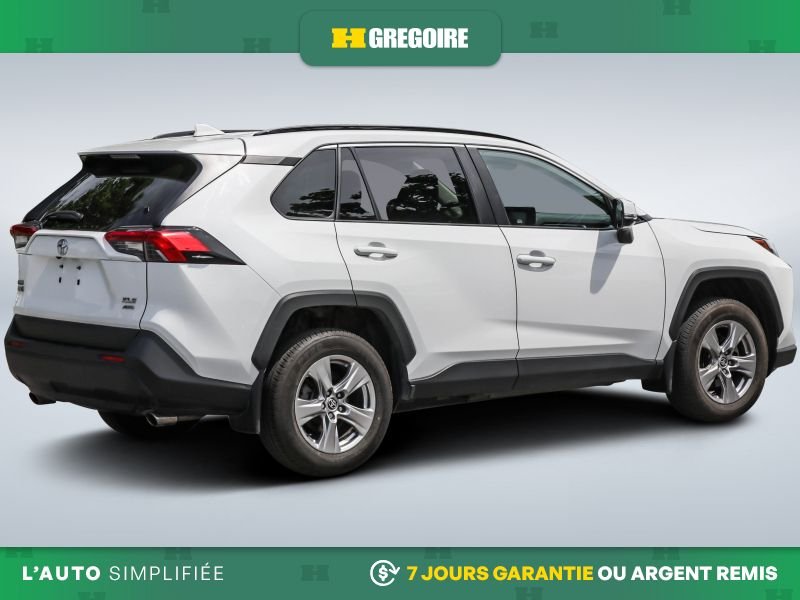 2022 Toyota Rav 4 White Laval - photo #8