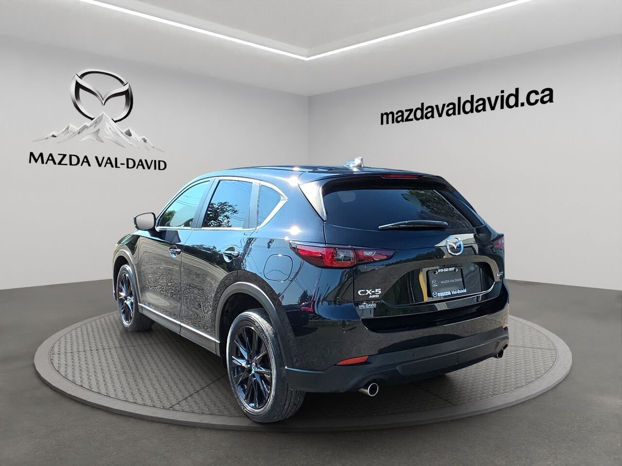 Mazda CX-5 Édition Kuro TI, sièges en cuir, Toit ouvrant, Volant chauffant 2023 Noir Val-David - photo #24