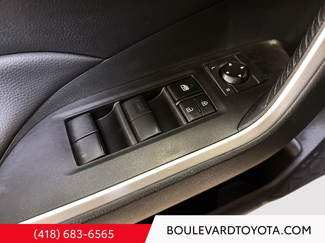 Toyota RAV4 99412A-88 | LE, AWD 2024 Noir minuit métallisé Québec - photo #7
