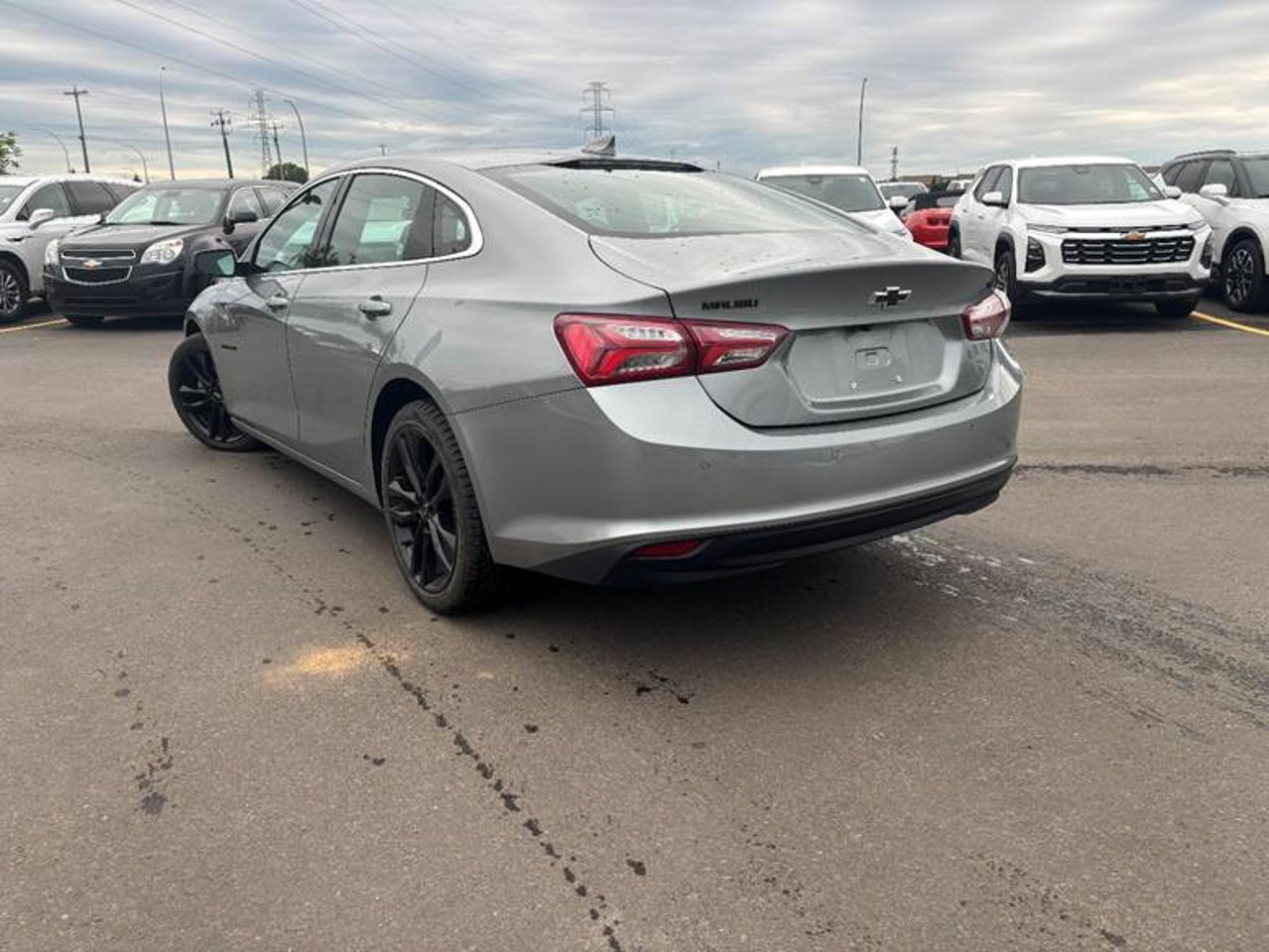 2024 Chevrolet Malibu 4dr Sdn 1LT Grey Sherwood Park - photo #3