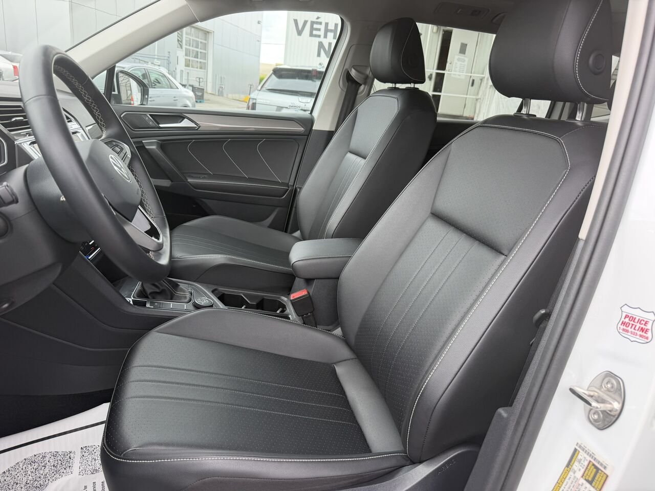 2024 Volkswagen Tiguan Comfortline 4MOTION White Laval - photo #20