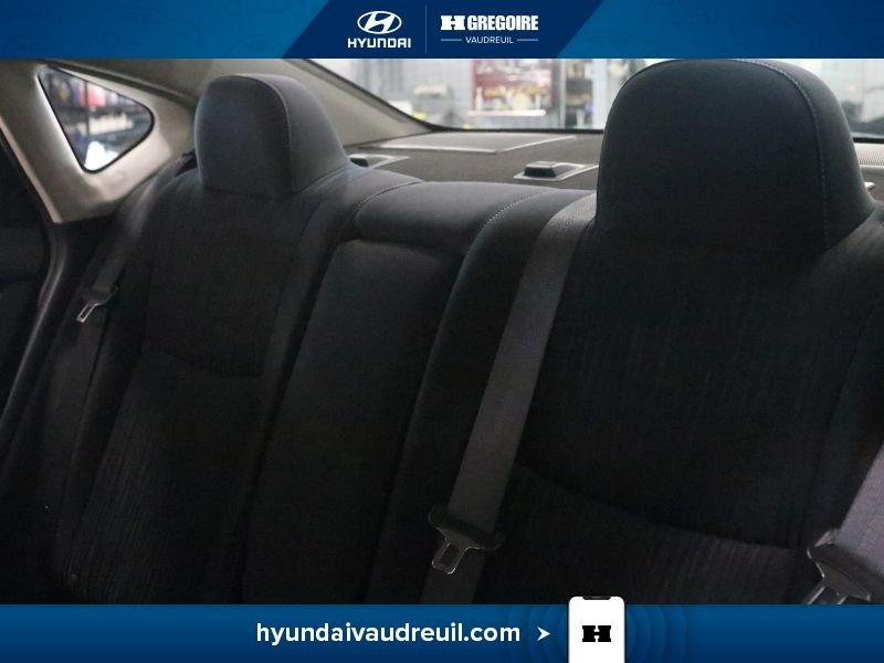 2019 Nissan Sentra Grey Blainville - photo #18
