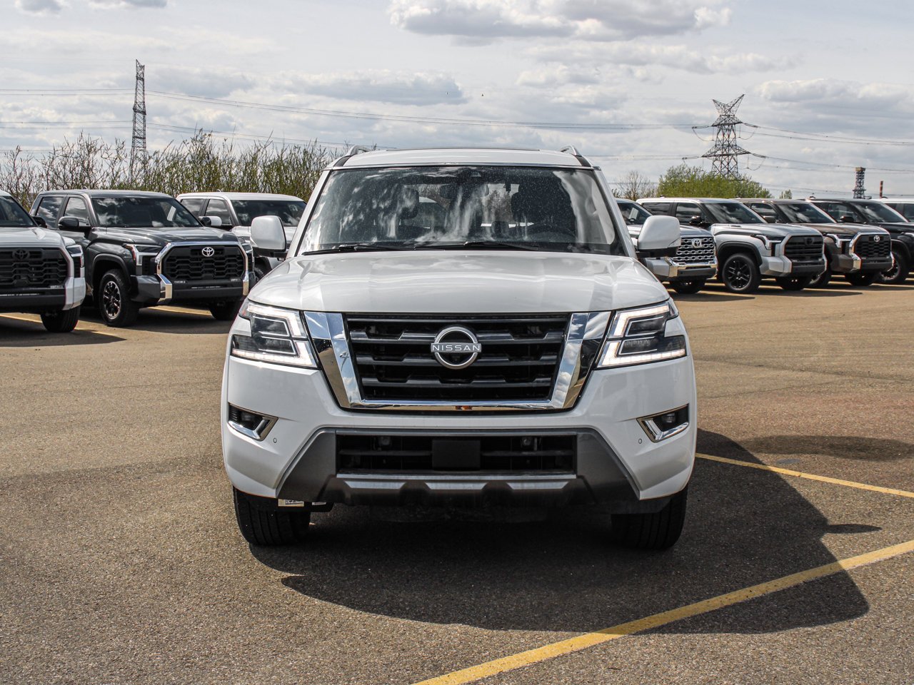 2024 Nissan Armada 4x4 SL White Sherwood Park - photo #2