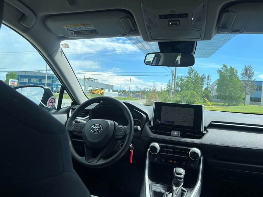 Toyota RAV4 LE TI 2025 2025 Gris