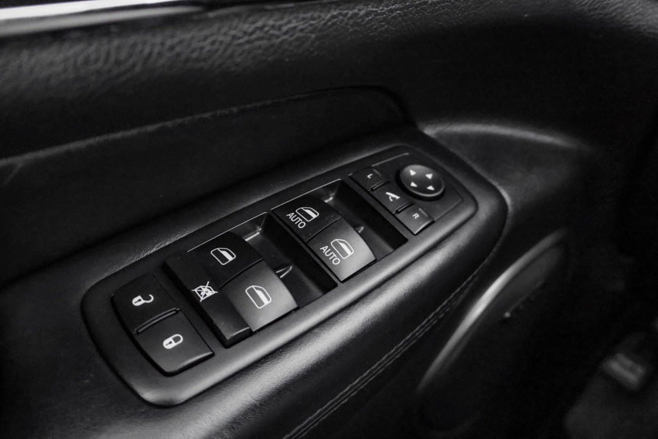 2017 Jeep Grand Cherokee 4WD 4dr Summit Black Sherwood Park - photo #16