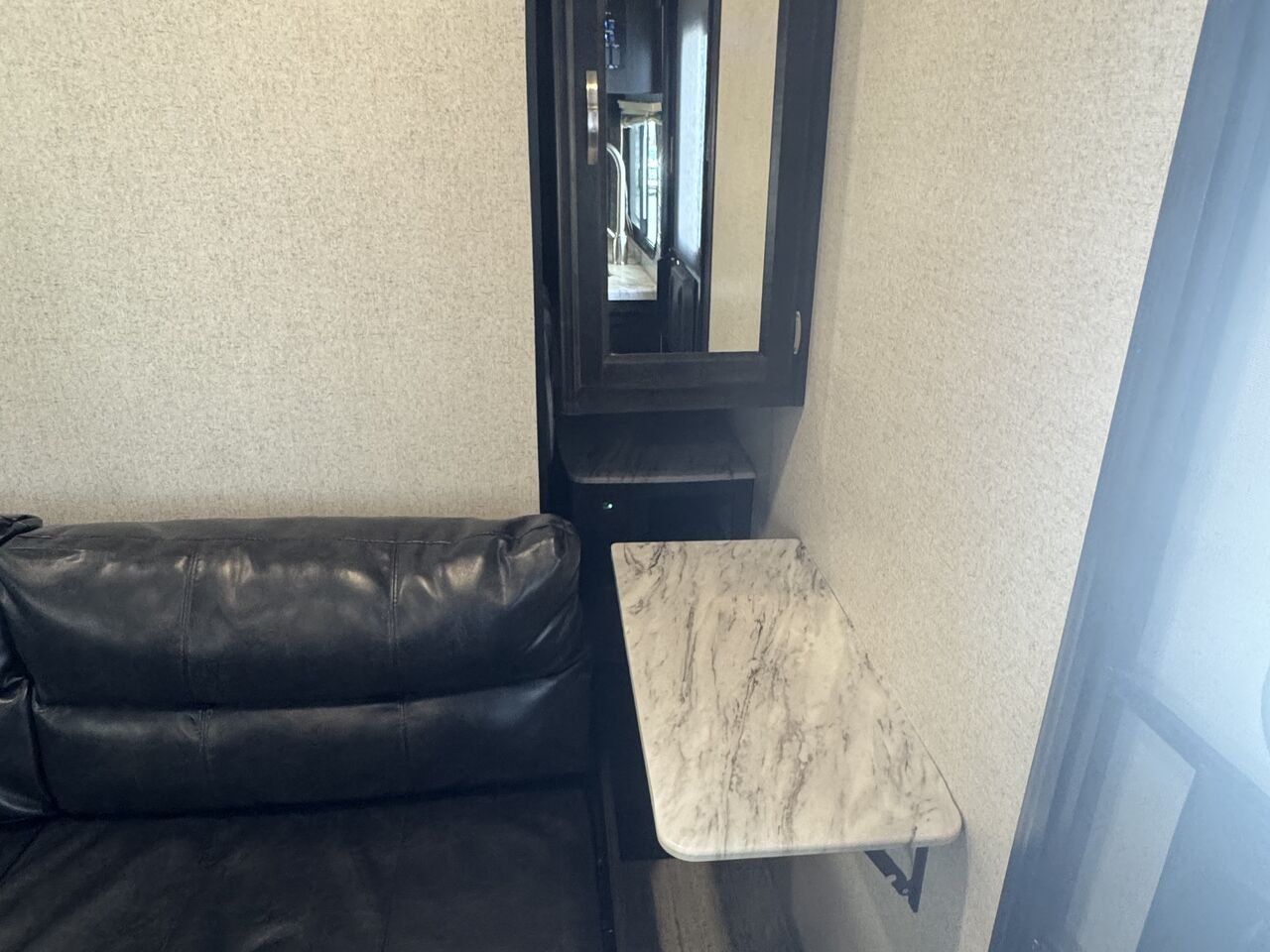 2019 COACHMEN NORTHERN SPIRIT 2342B White Granby - photo #20