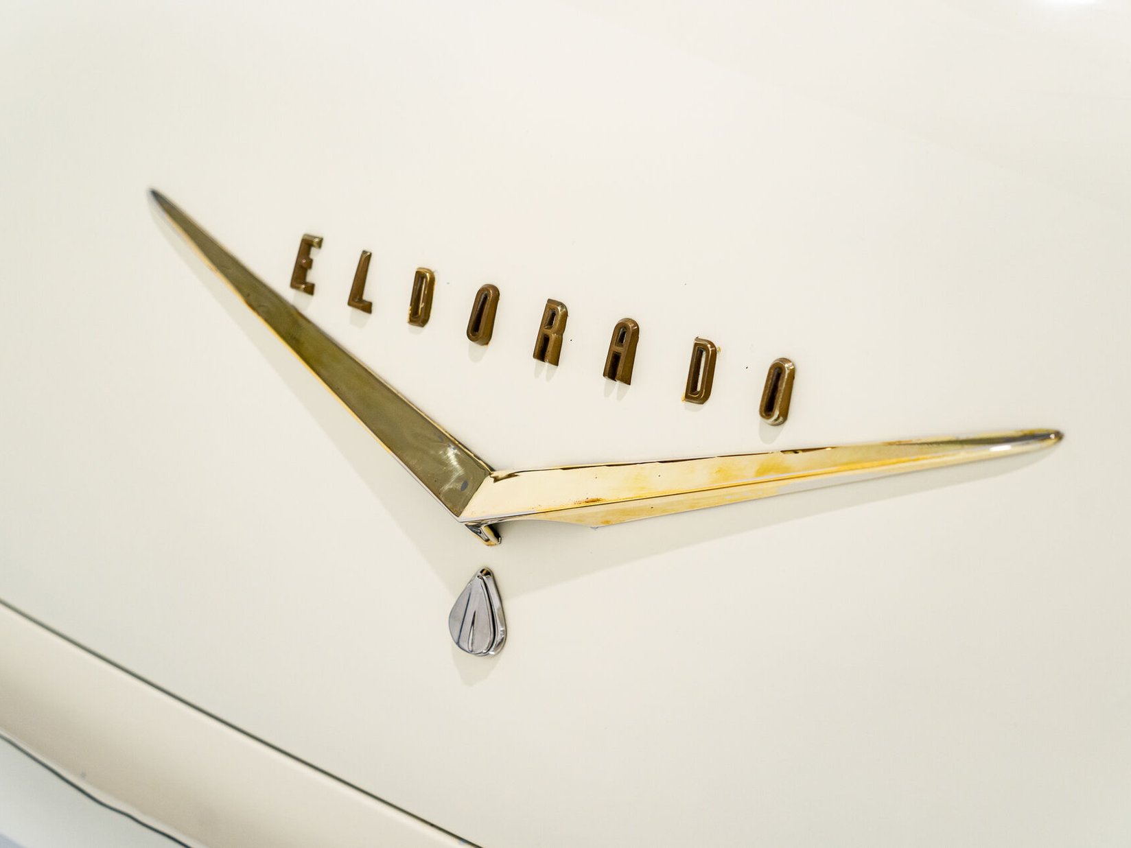 1956 Cadillac Eldorado Seville With Factory A/C | PRIX EN USD White Montreal - photo #43