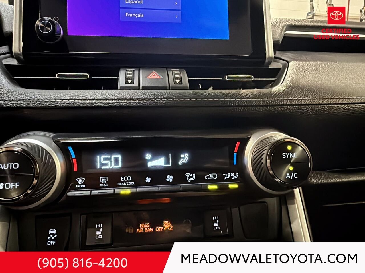 2025 Toyota RAV4 One Owner, Clean Car Fax, Power Sunroof, Power Trunk, Power Seat, Softex Leather Seating Wind Chill Pearl Mississauga - photo #18