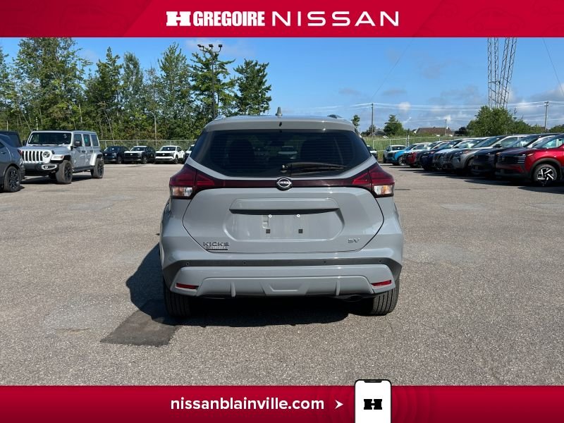 Nissan Kicks 2024 Gris Blainville - photo #13