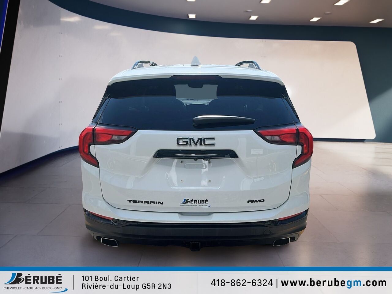 GMC Terrain AWD SLE 2019 Blanc Rivière-du-Loup - photo #2