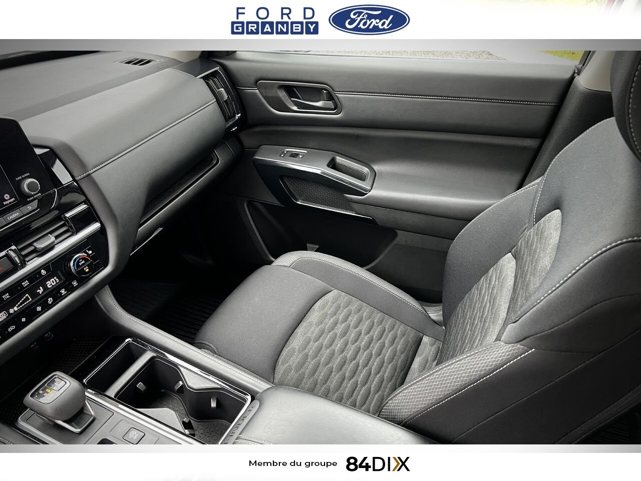 Nissan Pathfinder 2024 Blanc Granby - photo #27