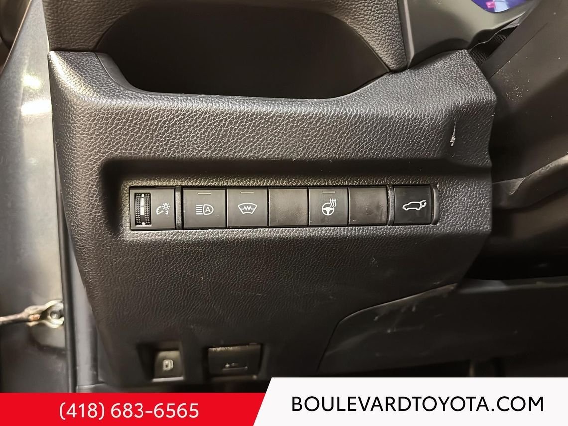 Toyota RAV4 99232A-83 | XLE, AWD 2023 Gris Québec - photo #28