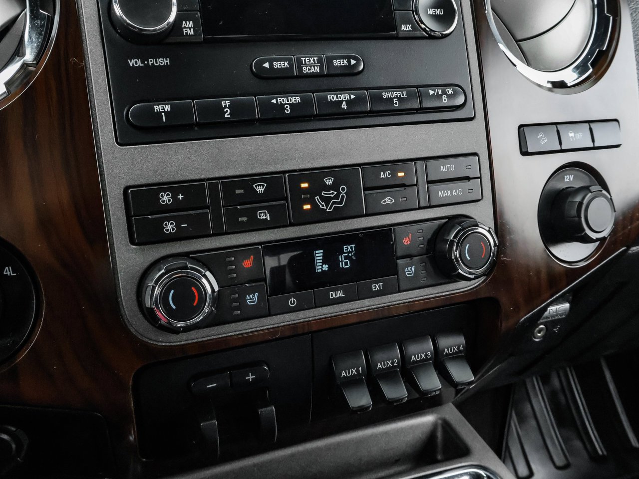 2011 Ford Super Duty F-350 4WD Crew Cab 156 Lariat Grey Sherwood Park - photo #26