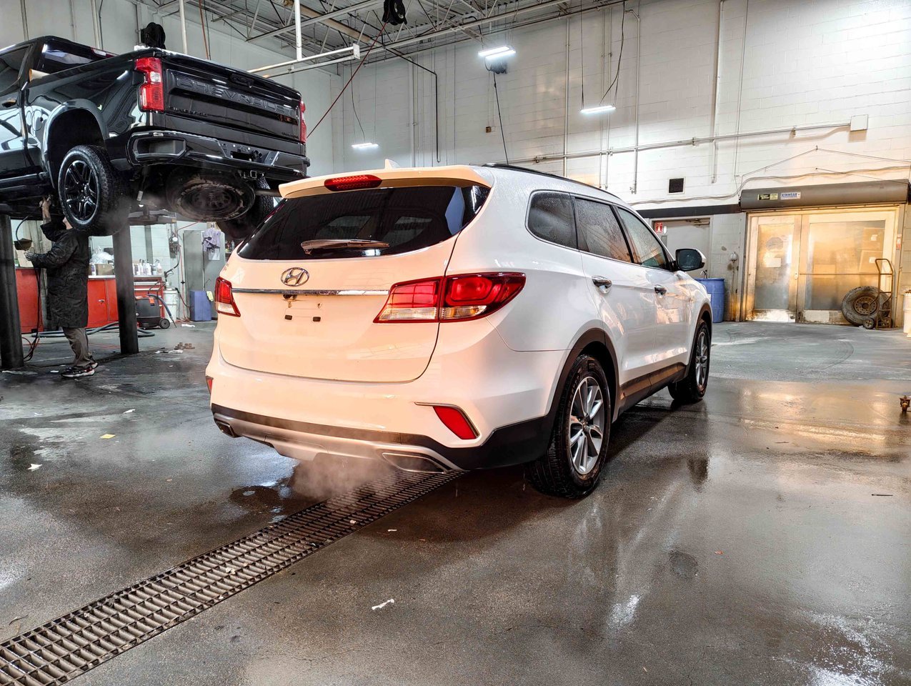 2019 Hyundai Santa Fe XL AWD Essential White Sherwood Park - photo #5