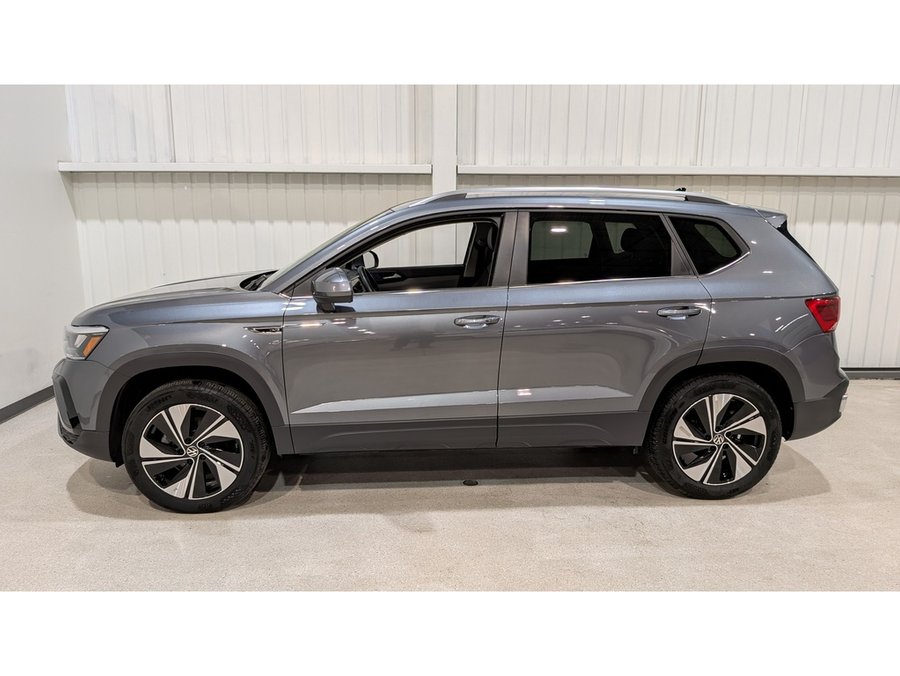 Volkswagen Taos 2024 2024 Gris
