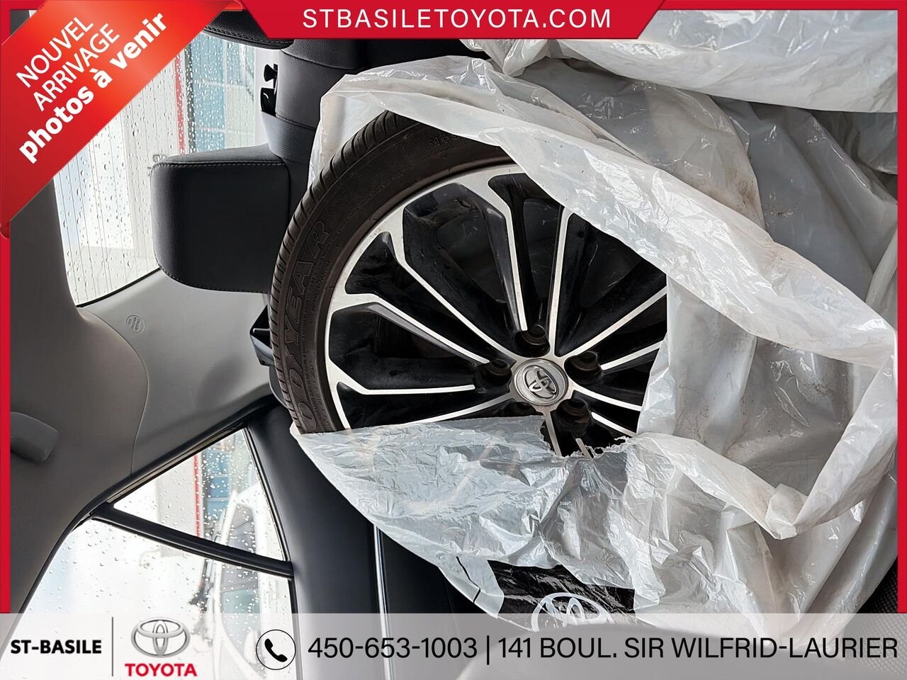 TOYOTA COROLLA 2016 Noir Saint-Basile-le-Grand - photo #9