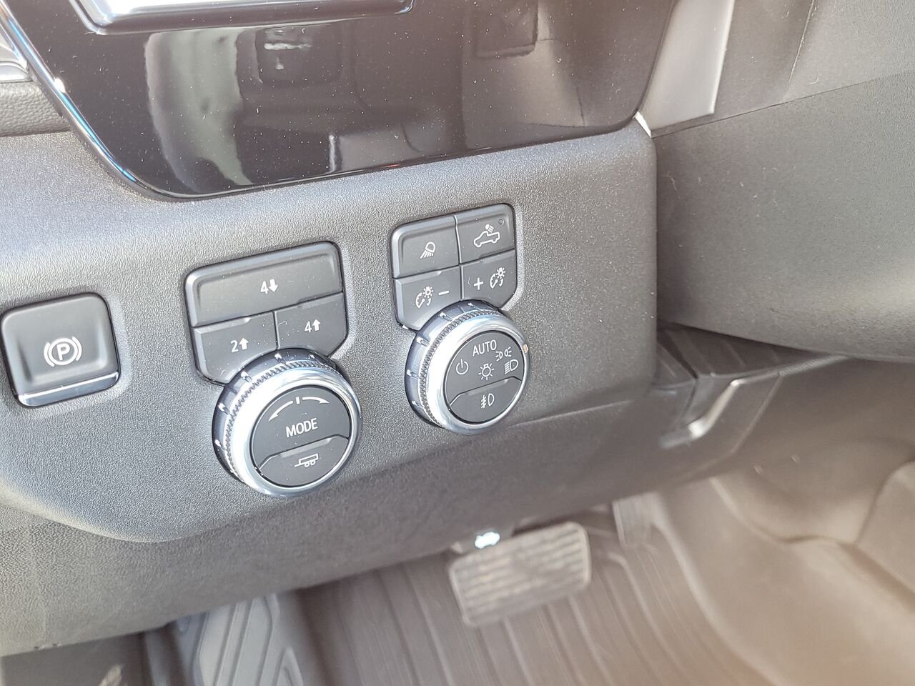 2026 GMC Sierra 2500HD SLE cabine multiplace 4RM 159 po ONYX BLACK Thetford Mines - photo #11