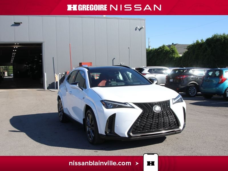 2023 Lexus UX White Saint-Eustache - photo #2