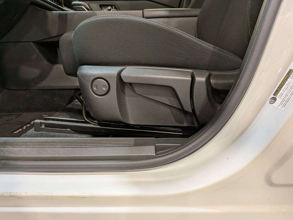 2024 Nissan Rogue AWD SV Moonroof White Val-David - photo #31